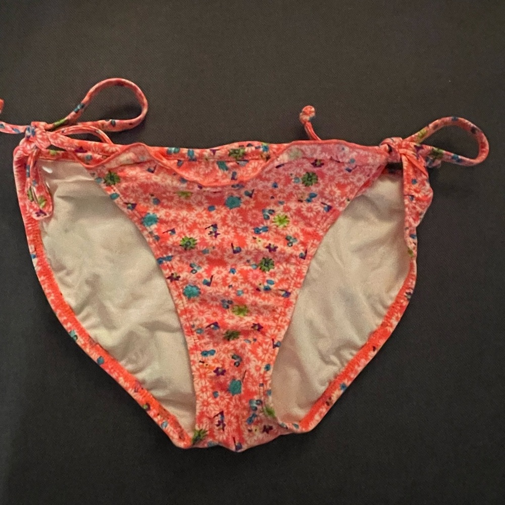 Bikini bottom small